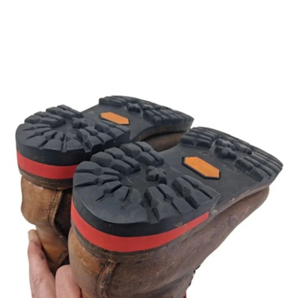 Vintage Raichle LeatherBoots Mens Size 9 Wide Brown Hiking Vibram Ankle Trail